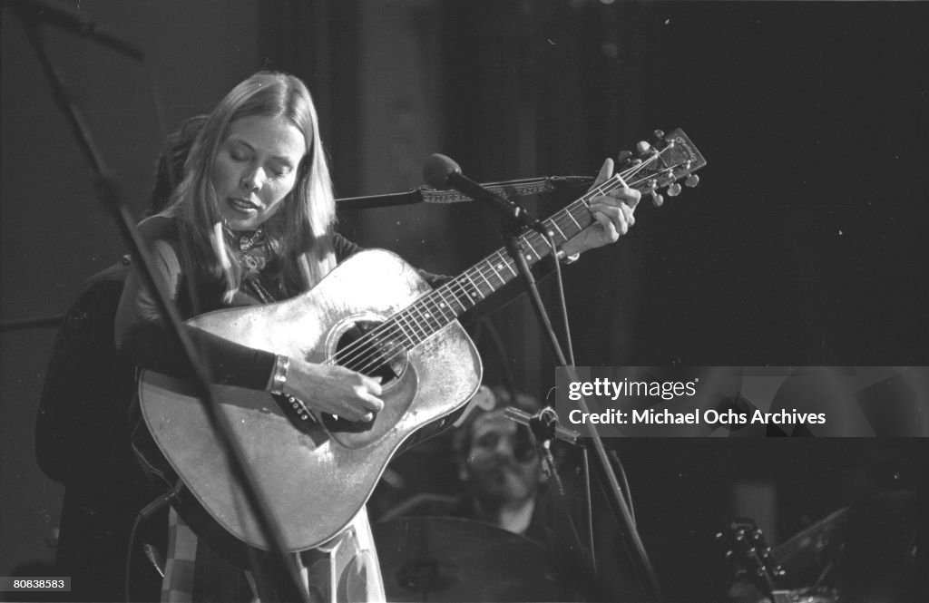 Photo of Joni Mitchell