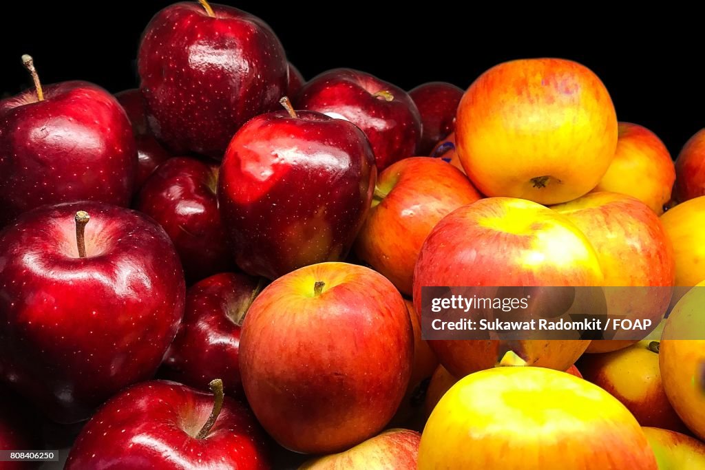 Fresh apples