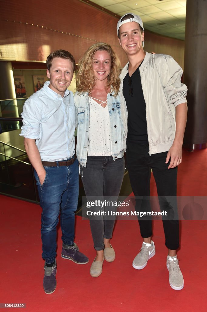 Ferdinand Schmidt-Modrow, Laura Cuenca Serrano And Lucas Bauer During