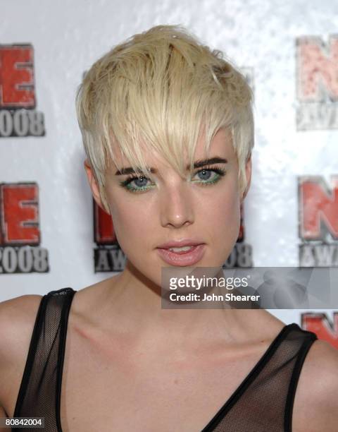 Model Agyness Deyn arrives to the NME Awards USA at the El Rey Theatre on April 23, 2008 in Los Angeles, California.