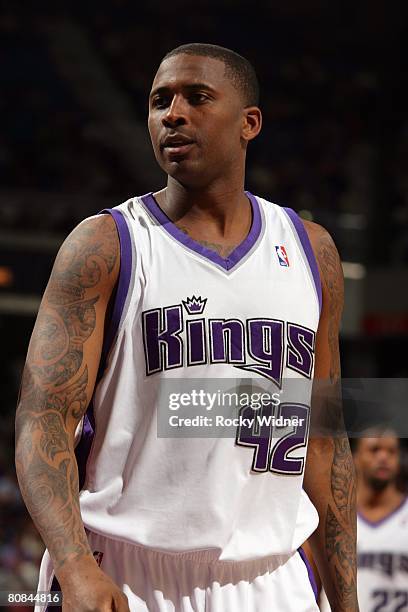 Lorenzen Wright of the Sacramento Kings looks on during the game against the Houston Rockets at ARCO Arena on April 1, 2008 in Sacramento,...