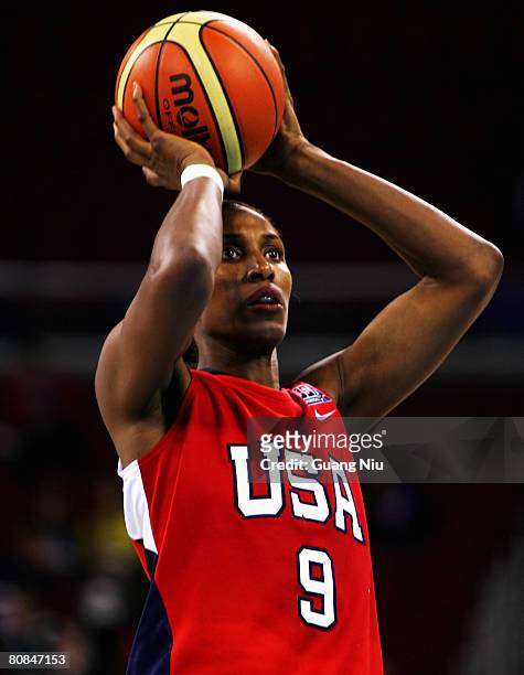 Lisa Leslie of USA shoots during the Good Luck Beijing 2008 Women's Basketball International Invitational Tournament against China at the Beijing...