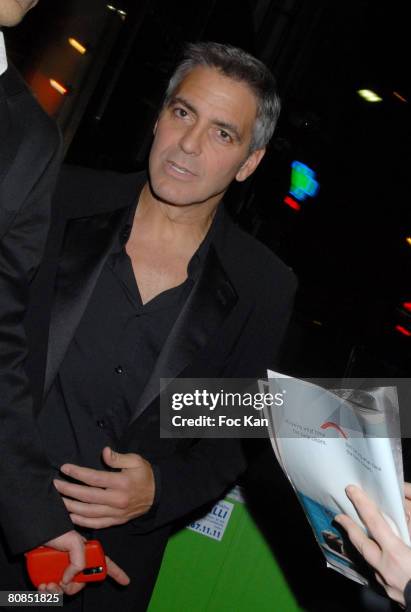 Georges Clooney attends the " Jeux de Dupes " Paris Premiere After Party at the VIP Room on April 11, 2008 in Paris, France.