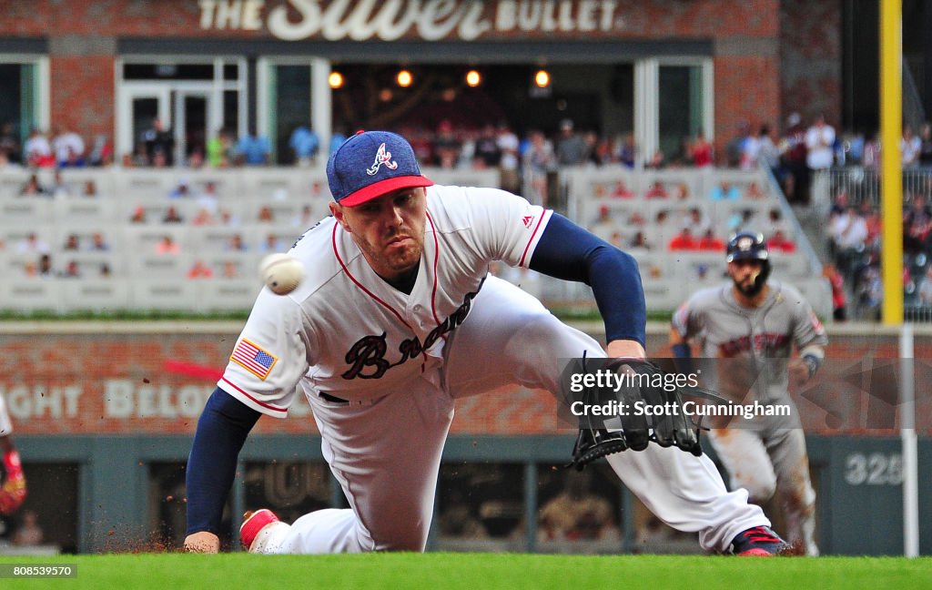 Houston Astros v Atlanta Braves