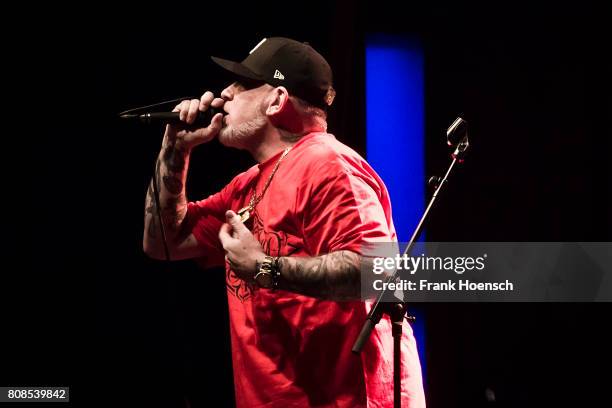 Everlast Rapperg Everlast Singer Photos and Premium High Res Pictures - Getty Images
