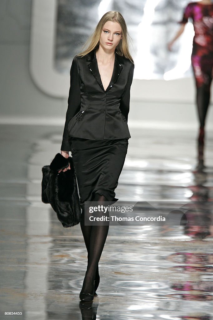 Milan Fashion Week Fall/Winter 2007 - Blumarine - Runway