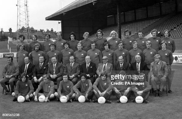 Leyton Orient FC, back row, left to right; Micky Bullock, Bobby Moss, John South, Terry Mancini, Mike O'Shaughnessy, Ray Goddard, Steve Bowtell, Paul...