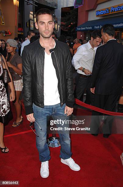Actor Drew Fuller arrives at the "I Now Pronounce You Chuck and Larry" premiere at the Gibson Amphitheatre and CityWalk Cinemas on July 12, 2007 in...