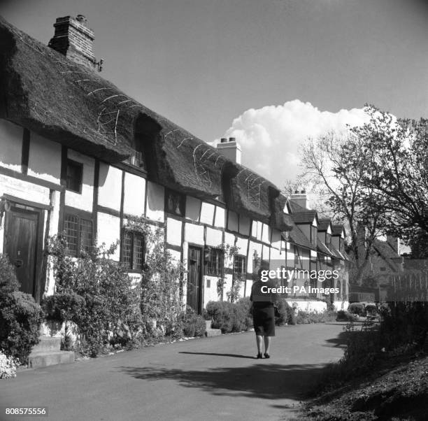 The row of cottages at Shottery, near Stratford-upon-Avon, where Shakespeare wooed Anne Hathaway.