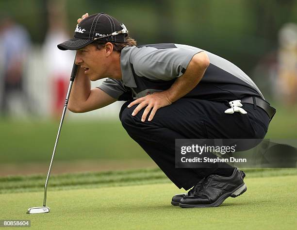 Parker McLachlin lines up his putt on the 10th hole during the second round of the EDS Byron Nelson Championship at TPC Four Seasons Resort Las...