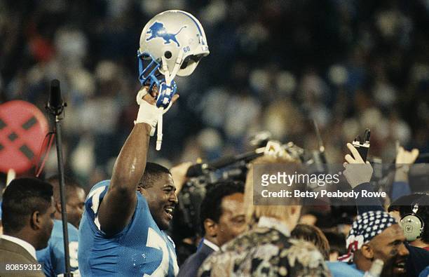 Detroit Lions tackle Lomas Brown is all smiles as he leaves the field following the Lions 38-6 victory over the Dallas Cowboys in the 1991 NFC...