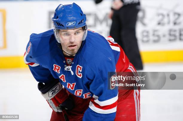 Jaromir Jagr of the New York Rangers prepares for a face-off against the Pittsburgh Penguins at Madison Square Garden on March 31, 2008 in New York...