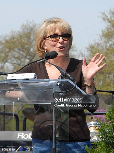 New York Restoration founder, singer Bette Midler attends an Arbor Day Community celebration at McCarren Park April 25, 2008 in the Brooklyn borough...
