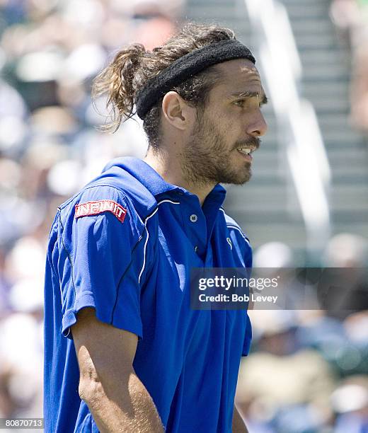 Mariano Zabaleta of Argentina against Ivo Karlovic of Croatia during the finals of the U.S. Men's Clay Court Championships in Houston, Texas on April...