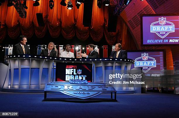 The ESPN broadcast team of Mel Kiper, Chris Mortensen,Keyshawn Johnson, Steve Young and Chris Berman work the 2008 NFL Draft on April 26, 2008 at...