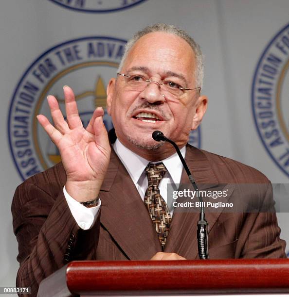 Rev. Jeremiah Wright delivers the keynote address at the Detroit NAACP annual Fight For Freedom Fund Dinner April 27, 2008 in Detroit, Michigan. Rev....