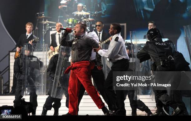 Plan B O2 263 Plan B Performs At The O2 Arena In London Stock Photos, High-Res ...