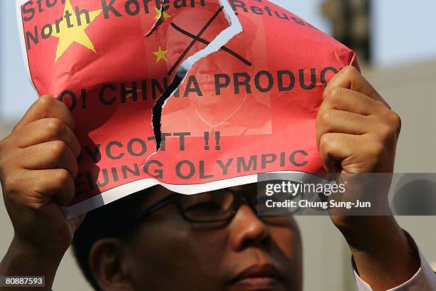Chinese Rip Flag 18 China Flag Rip Stock Photos, High-Res Pictures, and Images - Getty ...