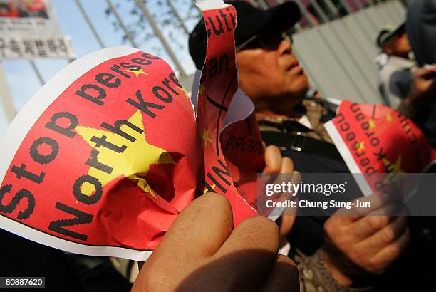 Chinese Rip Flag 18 China Flag Rip Stock Photos, High-Res Pictures, and Images - Getty ...