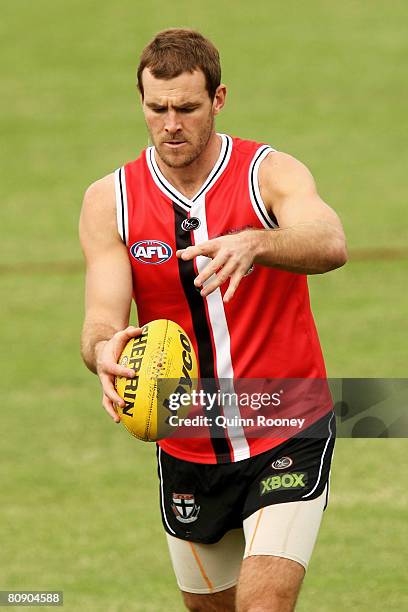 Steven King of the Saints kicks during a St Kilda Saints AFL training session at Linen House Oval on April 29, 2008 in Melbourne, Australia.