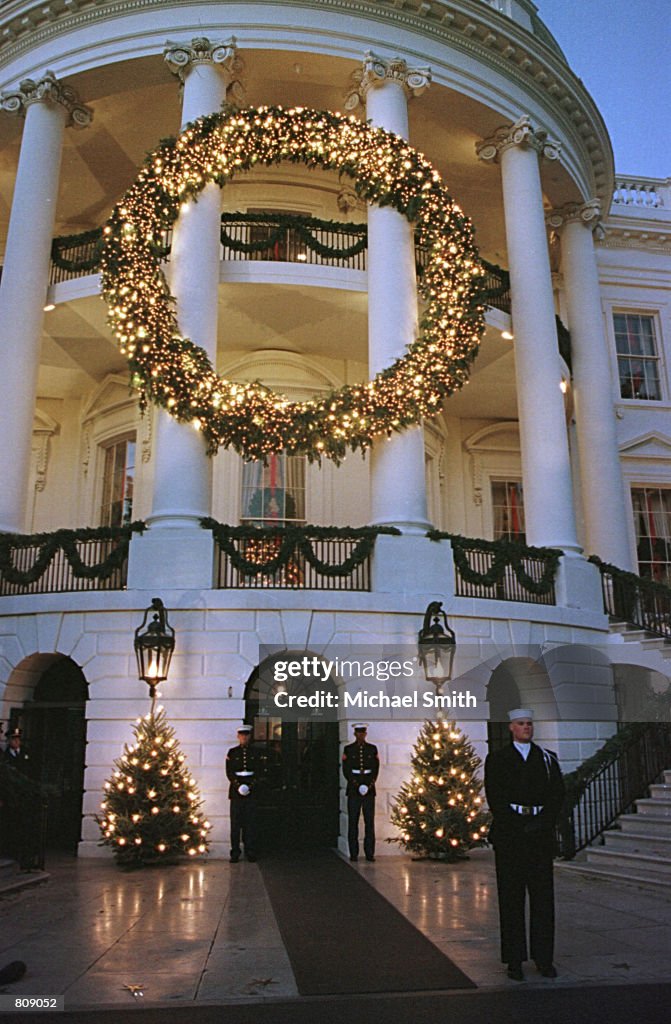 White House Prepares For Christmas