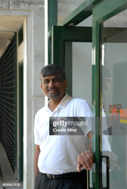 Sesh Raghavan 99 S V S Raghavan Stock Photos, High-Res Pictures, and Images - Getty ...