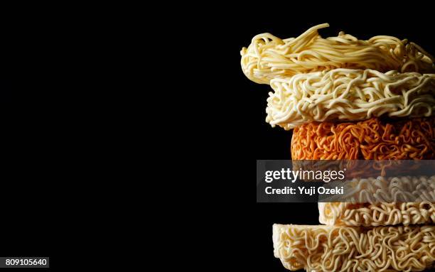 comparison of instant noodles - instant noodles stock pictures, royalty-free photos & images