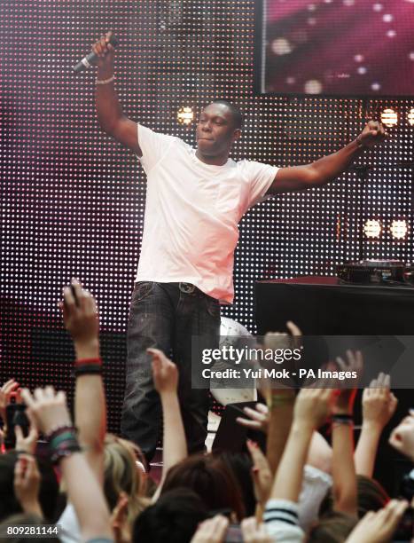 Dizzee Rascal 2012 614 Coca Cola Campaign Launch Stock Photos, High-Res Pictures, and ...