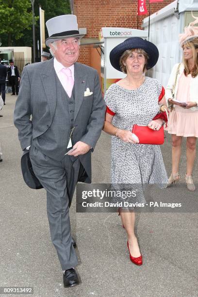 Comedian Jimmy Tarbuck and wife Pauline arrive at Ascot during Day Two of the 2011 Royal Ascot Meeting.