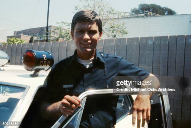 S: Kent McCord co-star of the hit 1970's TV show Adam 12 poses for the camera on the set in the early 1970's in Los Angeles, California.
