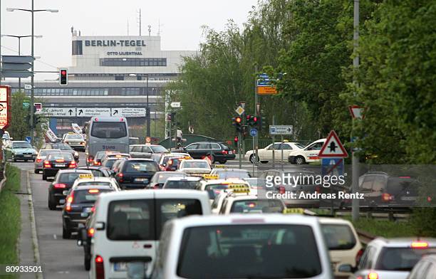 Cars queuing up on the airport access road due a bus strike of Berlin's public transport on April 30, 2008 in Berlin, Germany. The bus drivers,...