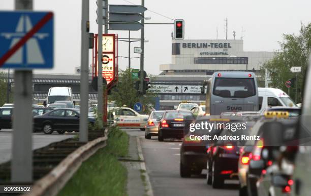 Cars queuing up on the airport access road due a bus strike of Berlin's public transport on April 30, 2008 in Berlin, Germany. The bus drivers,...