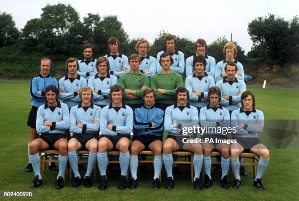 Coventry City squad for the 1974-75 season. Alan Green, Mick Coop, Colin Stein, Chris Cattlin, Wilf Smith and Willie Carr. Tommy Casey , Les...