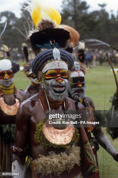 Highland tribal dancer performs in front of The Queen during the Singsing held at the Old Golf course, Mt Hagen, Papua New Guinea