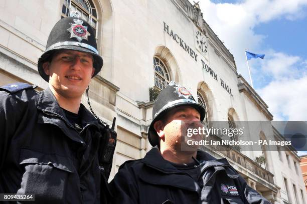 Police Hackney 443 South Hackney Stock Photos, High-Res Pictures, and Images - Getty ...