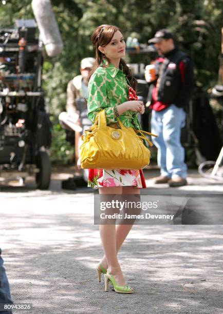 Actress Leighton Meester films on the set of "Gossip Girl" on April 30, 2008 in New York City.