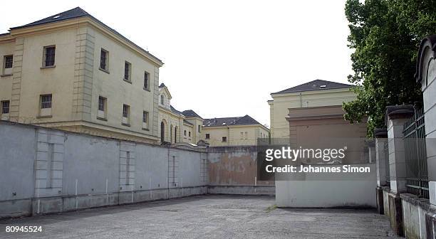 Outside view of Sankt Poelten jailhouse, where Josef Fritzl, accused of 24 year-long capture and incestuous abuse of his daughter, is imprisoned,...