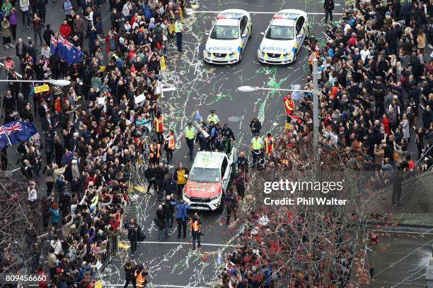 Members of Team Emirates, Peter Burling, Glenn Ashby, Grant Dalton, Kevin Shoebridge, Matteo de Nora and Stephen Tindall thank fans during the Team...