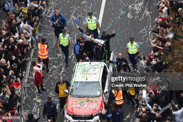 Members of Team Emirates, Peter Burling, Glenn Ashby, Grant Dalton, Kevin Shoebridge, Matteo de Nora and Stephen Tindall thank fans during the Team...