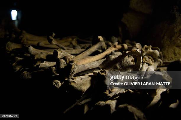Les Catacombes de Paris rouvrent au public apr?s restauration ". Human bones are displayed on April 30, 2008 in the official section of Paris'...