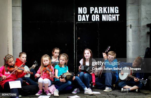 173 Fleadh Cheoil Stock Photos High Res Pictures And Images Getty 173-fleadh-cheoil-stock-photos-high-res-pictures-and-images-getty