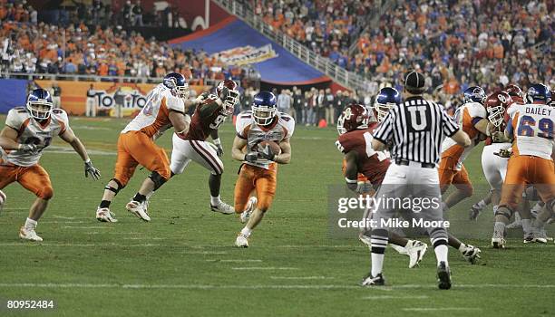 Boise running back Ian Johnson head for the end zone on a run during Boise State's 43 to 42 win over Oklahoma in the Fiesta Bowl at University of...