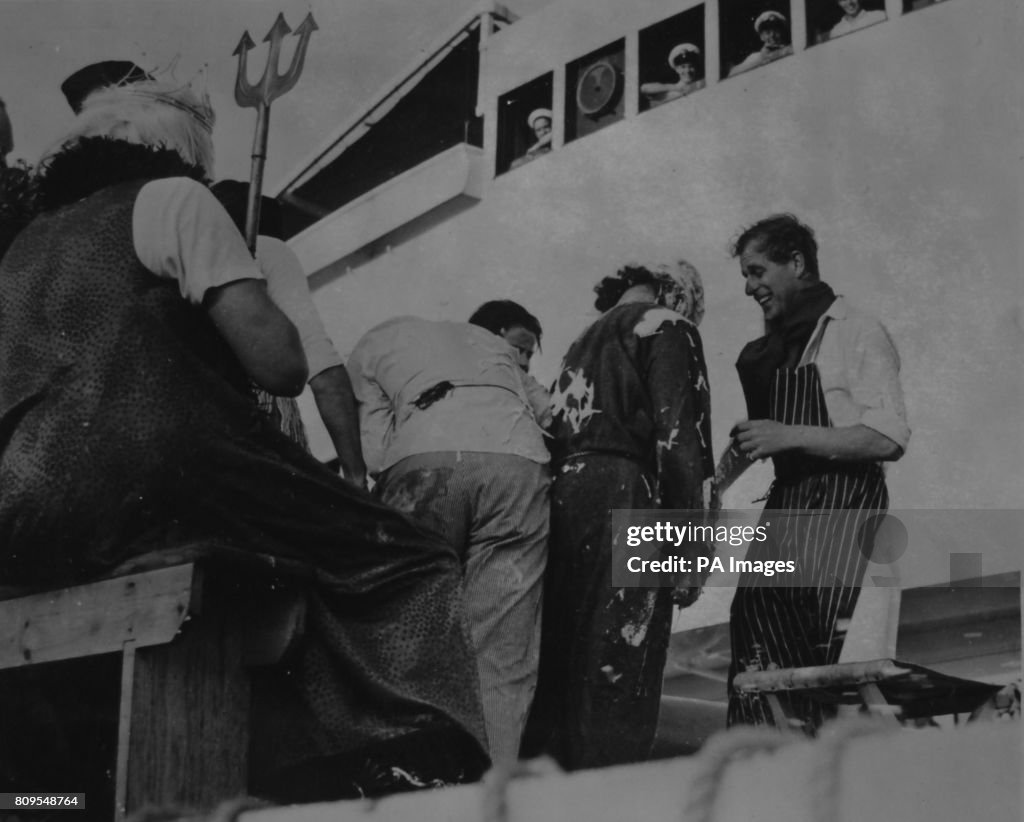 Royalty - Queen Elizabeth II Commonwealth Tour