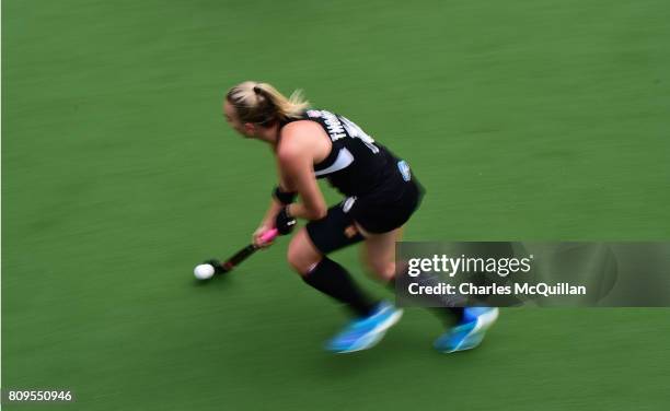 Liz Thompson of New Zealand during the Fintro Hockey World League Semi-Final tournament on June 27, 2017 in Brussels, Belgium.