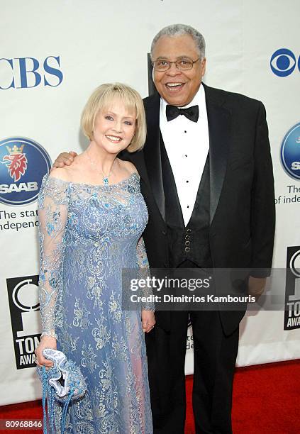 Cecilia Hart and James Earl Jones, nominee Best Performance by a Leading Actor in a Play for "On Golden Pond"