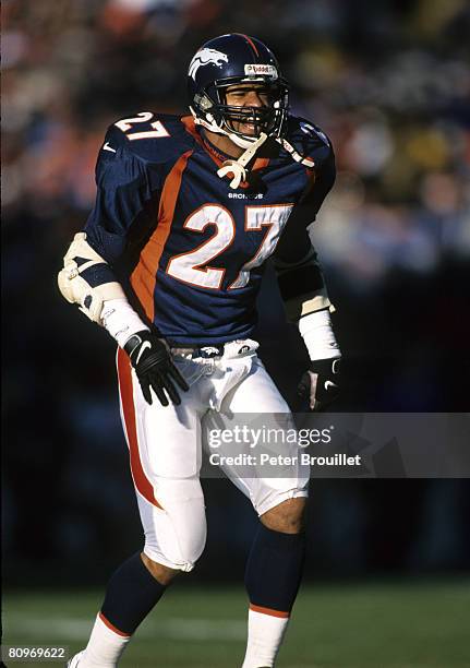 Denver Broncos safety Steve Atwater in action during the Broncos 23-10 victory over the New York Jets in the 1998 AFC Championship Game on January...