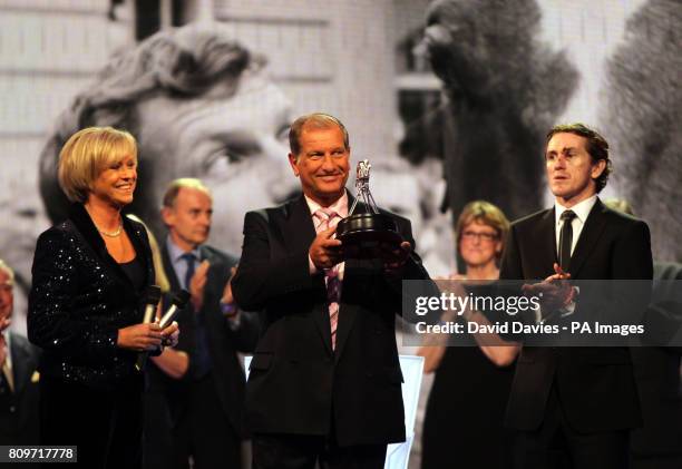 Winner of the Helen Rollason Award for outstanding achievement in the face of adversity, Bob Champion, with Sue barker and AP McCoy during the BBC...