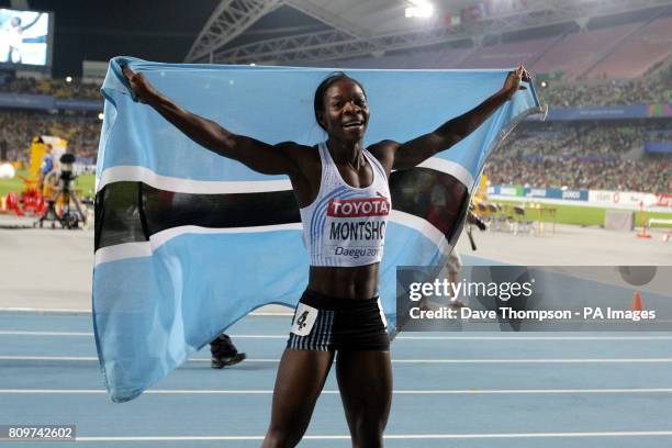 Botswana's Amantle Montsho celebrates winning the Women's 400m Final