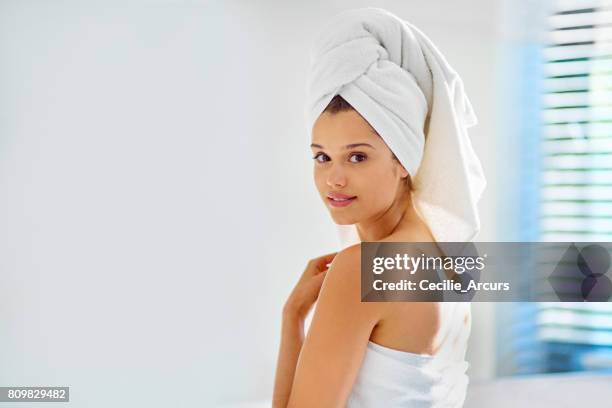 i would love to share my beauty routine with you - no make up stock pictures, royalty-free photos & images