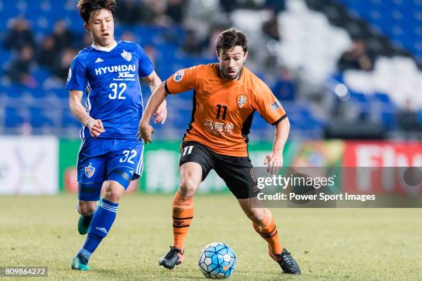 Brisbane Roar Forward Thomas Oar in action during the AFC Champions League 2017 Group E match between Ulsan Hyundai FC vs Brisbane Roar at the Ulsan...